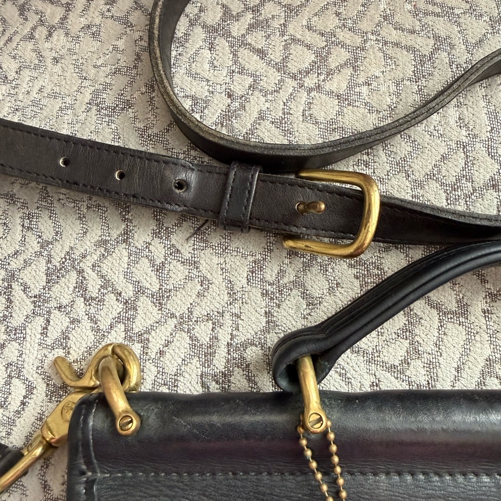 Vintage Coach Willis Black Leather Bag with Hangtag - Picture 8 of 9